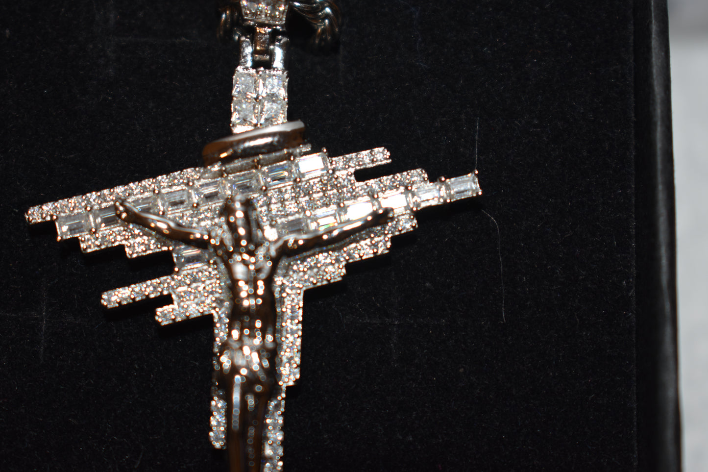 Jesus Christ Moissanite Pendant With Necklace 4.0mm