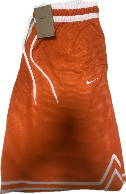 Nike Loose Fit At Knee Length Shorts